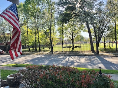 3548 Pineridge St, Houston, TX 77009 - photo 6