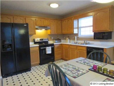 248 Aulbern Dr E, Mount Washington, KY 40047 - photo 7