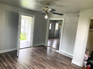 2208 Cedar St, Anderson, IN 46016 - photo 5