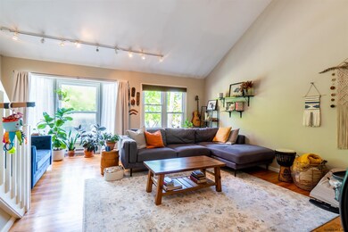 200 Jefferson St, Albany, NY 12210 - photo 3