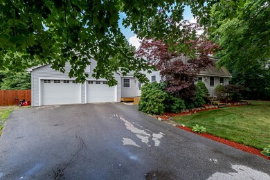 14 Hickory Dr, Amherst, NH 03031 - photo 4