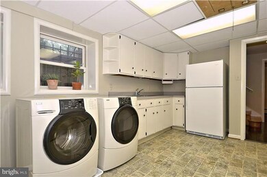 3216 Juniper Ln, Falls Church, VA 22044 - photo 4