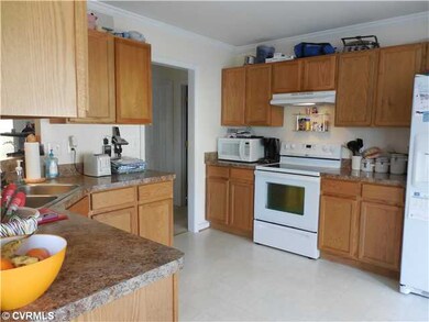 Kitchen - Open Kitchen Offers Ease Of Cooking Whil