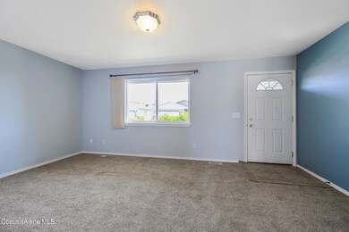 005_Living Room