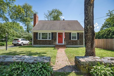 455 Chase Rd, North Dartmouth, MA 02747 - photo 3