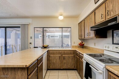 KITCHEN 3