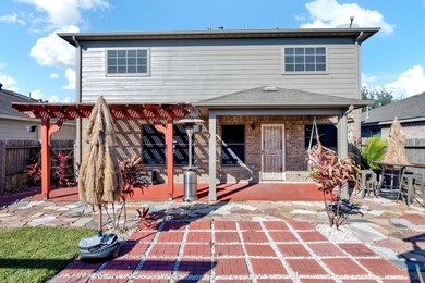 8826 Summerset Meadow Ct, Houston, TX 77075 - photo 2