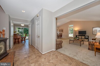 20300 Canby Ct, Montgomery Village, MD 20886 - photo 4