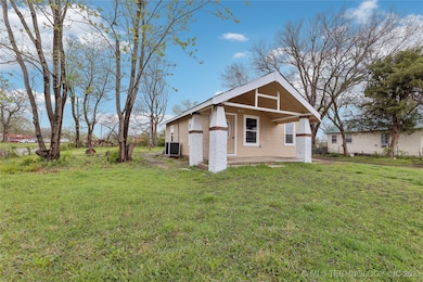 825 S L St, Muskogee, OK 74403 - photo 2