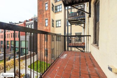356 Henry St unit 2R, New York, NY 11201 - photo 4