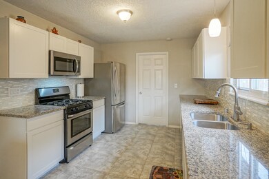 6708 Hensch Ave NE, Albuquerque, NM 87109 - photo 4