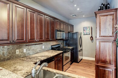 735 Arlington St unit 1, Houston, TX 77007 - photo 7