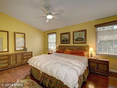 3610 Buckeye Ct, Fairfax, VA 22033 - photo 4