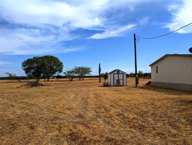 200 Thompson Ln, Lipan, TX 76462 - photo 4