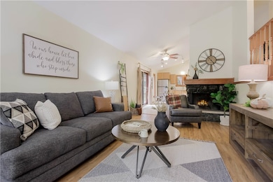 2006 Ruby Ln, Eau Claire, WI 54703 - photo 7