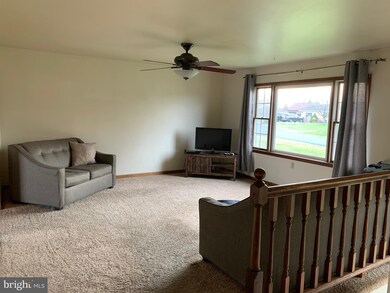 9226 Branch St, Greencastle, PA 17225 - photo 5