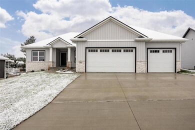 2922 Diamondback Rd, Hiawatha, IA 52233 - photo 4