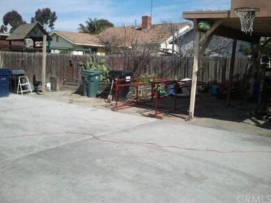 11706 Antwerp Ave, Los Angeles, CA 90059 - photo 7