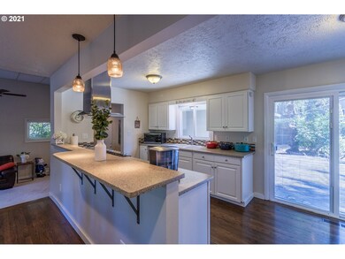 16624 Roosevelt Ave, Lake Oswego, OR 97035 - photo 7