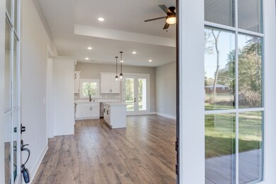 127 Lagoon Dr, McMinnville, TN 37110 - photo 7