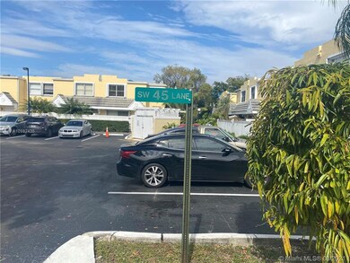 6850 SW 45th Ln unit 267, Miami, FL 33155 - photo 3