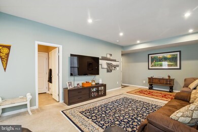 10406 Steeplechase Run Ln, Manassas, VA 20110 - photo 4