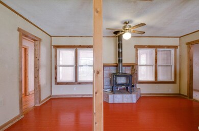 805 E Cedar St, Seguin, TX 78155 - photo 5