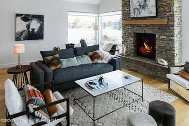 4 Living Space