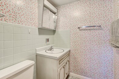 200 Deborah Ln unit 16B, Wheeling, IL 60090 - photo 6