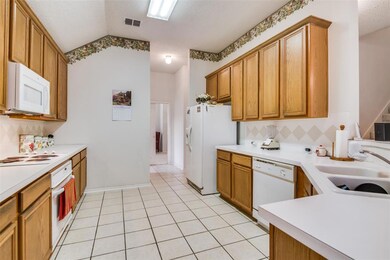 2309 Great Bear Ln, Denton, TX 76210 - photo 5