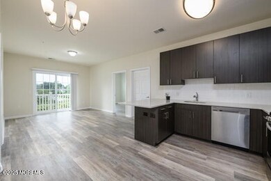 2 Hennessey Blvd unit 304, Atlantic Highlands, NJ 07716 - photo 3