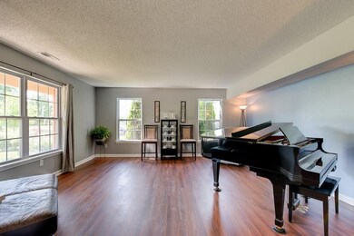 19589 Sandbar Dr, Noblesville, IN 46062 - photo 5