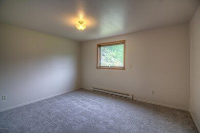 5501 E Mayflower Ln unit 2, Wasilla, AK 99654 - photo 6