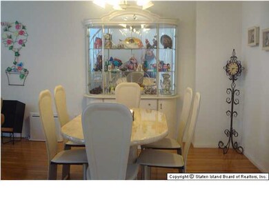48 Parkinson Ave, Staten Island, NY 10305 - photo 5