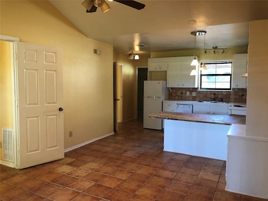 2882 Mackey Ln, Shreveport, LA 71118 - photo 4