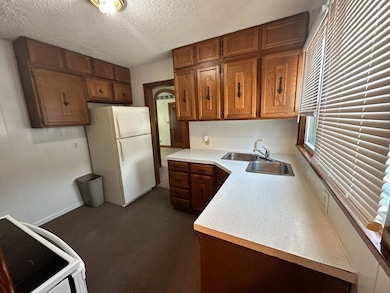 1415 14th St, Auburn, NE 68305 - photo 2