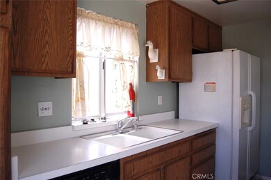 14158 Austene Cir, Moreno Valley, CA 92553 - photo 4