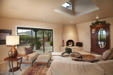 FIREPLACE AND DOME DETAIL