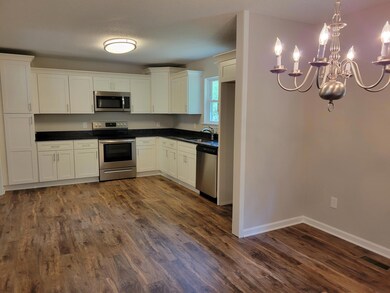 8223 Rolling Stone Kitchen and dining