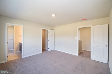 8 Hubbardton Ct, Sinking Spring, PA 19608 - photo 6