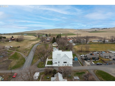 402 E Main St, Weston, OR 97886 - photo 3