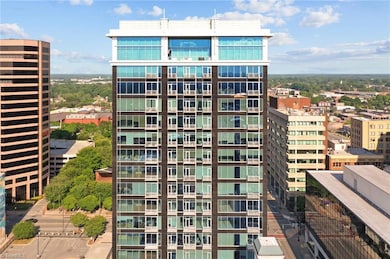 Center Pointe Greensboro unit 703, Greensboro, NC 27401 - photo 7