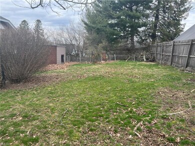 2512 Gibbs Ave NE, Canton, OH 44714 - photo 6