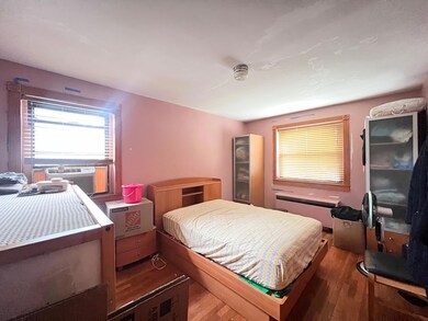 6951 136th St unit 2A, Flushing, NY 11367 - photo 4