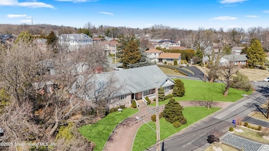 51 Cromwell Cir, Staten Island, NY 10304 - photo 6