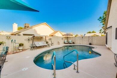 05 2926 E Laurel St Pool Area