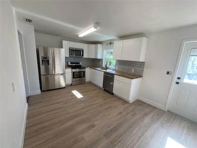 unlisted-address, Auburndale, FL 33823 - photo 4