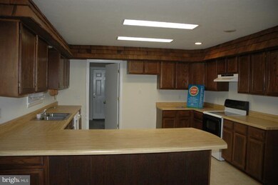 10472 Marsh Rd, Bealeton, VA 22712 - photo 3