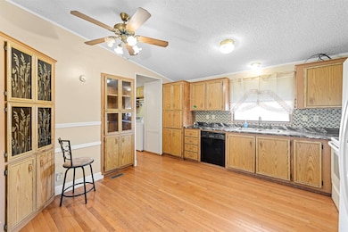 416 Saturn Ave, Salina, KS 67401 - photo 6