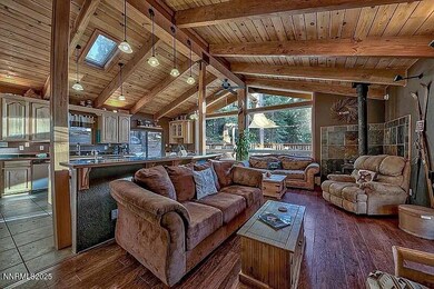 692 Kingsbury Grade - Inside Living Room